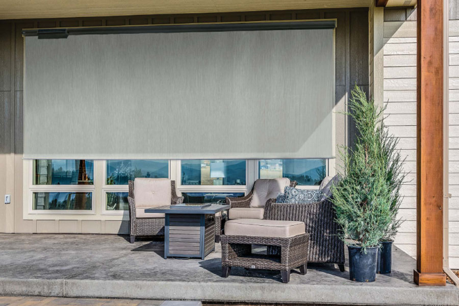 Black screens on outdoor patio in San Diego